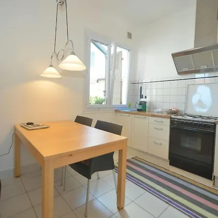 Appartement Tres Bien Situe- Spacieux - Calme - Parking Biarritz Exterior photo
