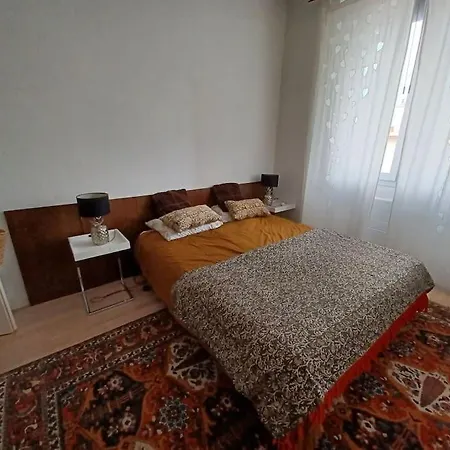 Appartement Tres Bien Situe- Spacieux - Calme - Parking Biarritz Exterior photo