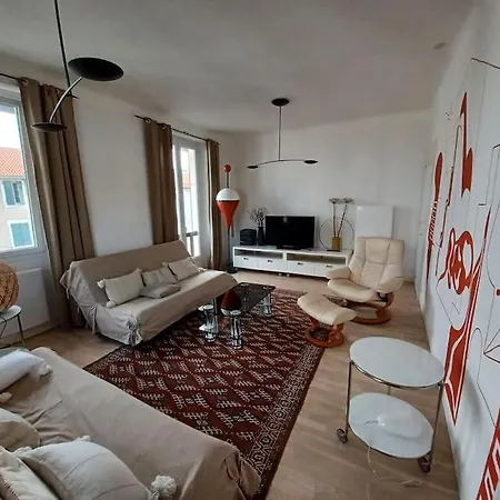 Appartement Tres Bien Situe- Spacieux - Calme - Parking Biarritz Exterior photo
