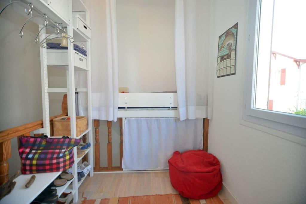 Tres Bien Situe- Spacieux - Calme - Parking Apartment Biarritz
