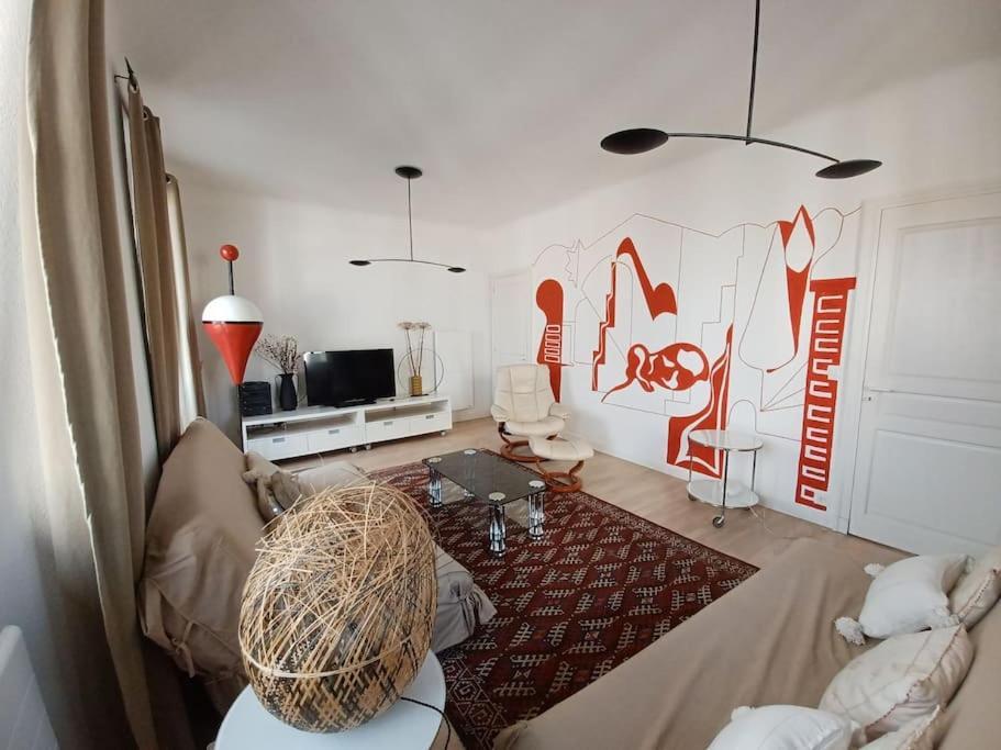 Tres Bien Situe- Spacieux - Calme - Parking Apartamento Biarritz
